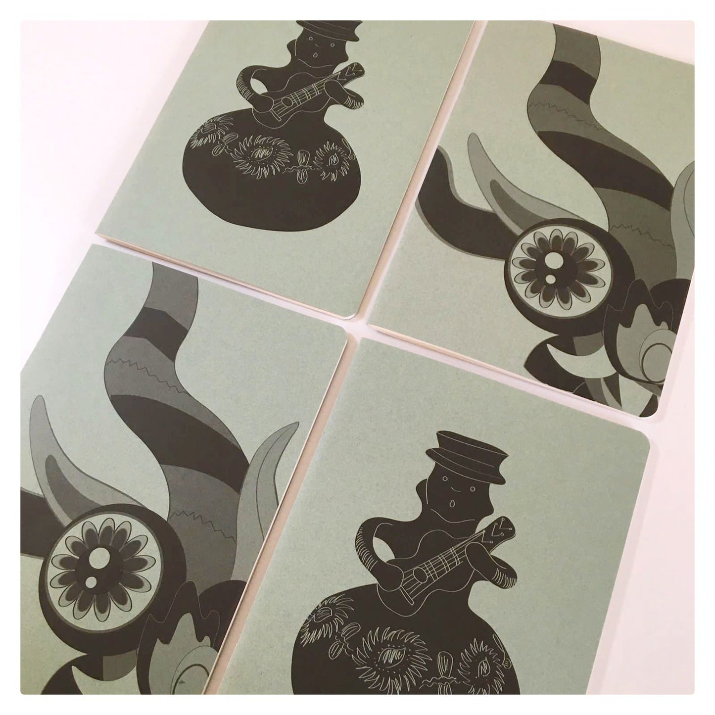 Libreta Diablada con corchete