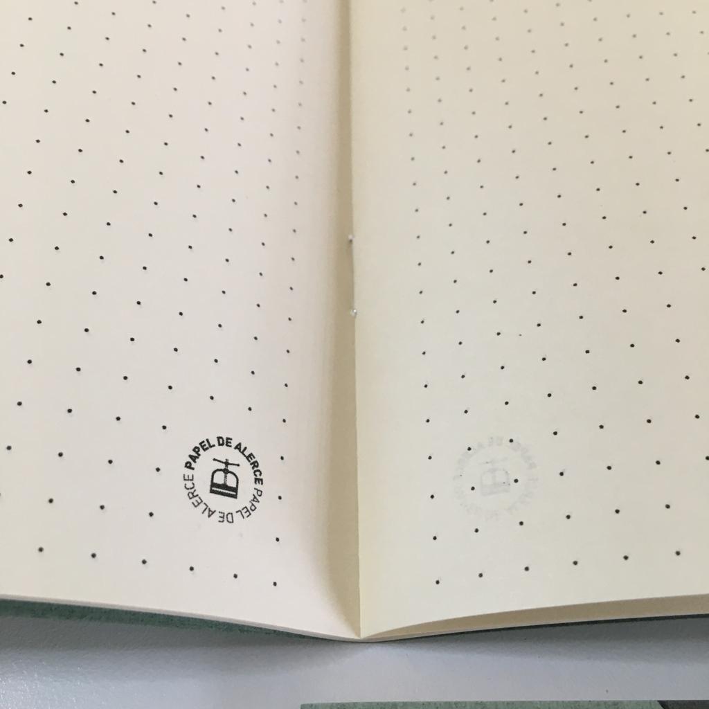 Libreta Quinchamalí con corchete